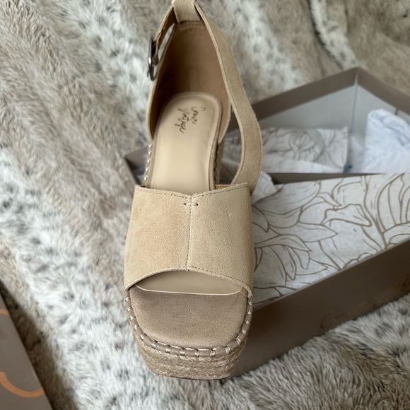 Crown Vintage Jaussie Brand New In Box size 9 - Picture 2 of 6